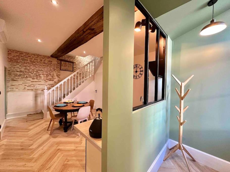 La Maison Des Cours - Wifi - Centre Ville Moulins  Dış mekan fotoğraf