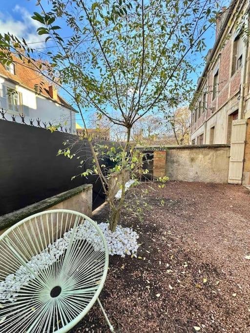 La Maison Des Cours - Wifi - Centre Ville Moulins  Dış mekan fotoğraf
